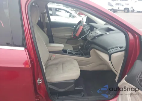 2017 Ford Escape Se z USA, uszkodzony, nr VIN 1FMCU0GD2HUC77372